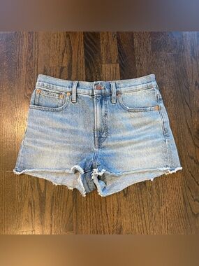 Madewell The Perfect Jean Short Size 28 Light Wash Raw Hem Cutoff Denim Shorts